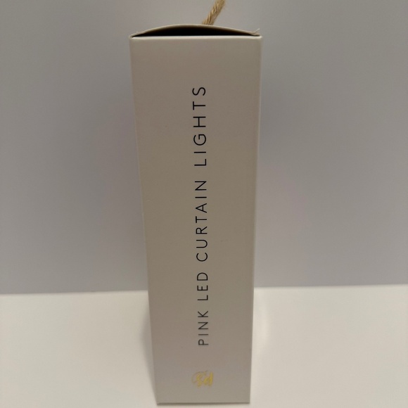 PS Pink Sky Curtain String Lights, 5.4 ft Length x 3.2 ft Width, NEVER OPENED - Picture 4 of 5